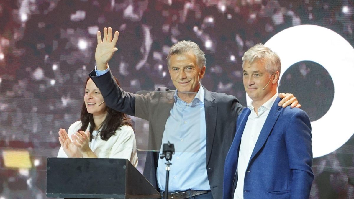 Mauricio Macri junto a Fernando de Andreis y Soledad Martínez en Parque Norte