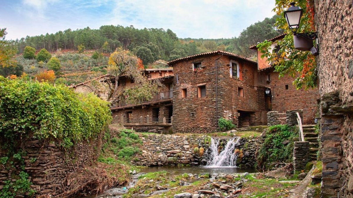El encanto rural de Robledillo de Gata.