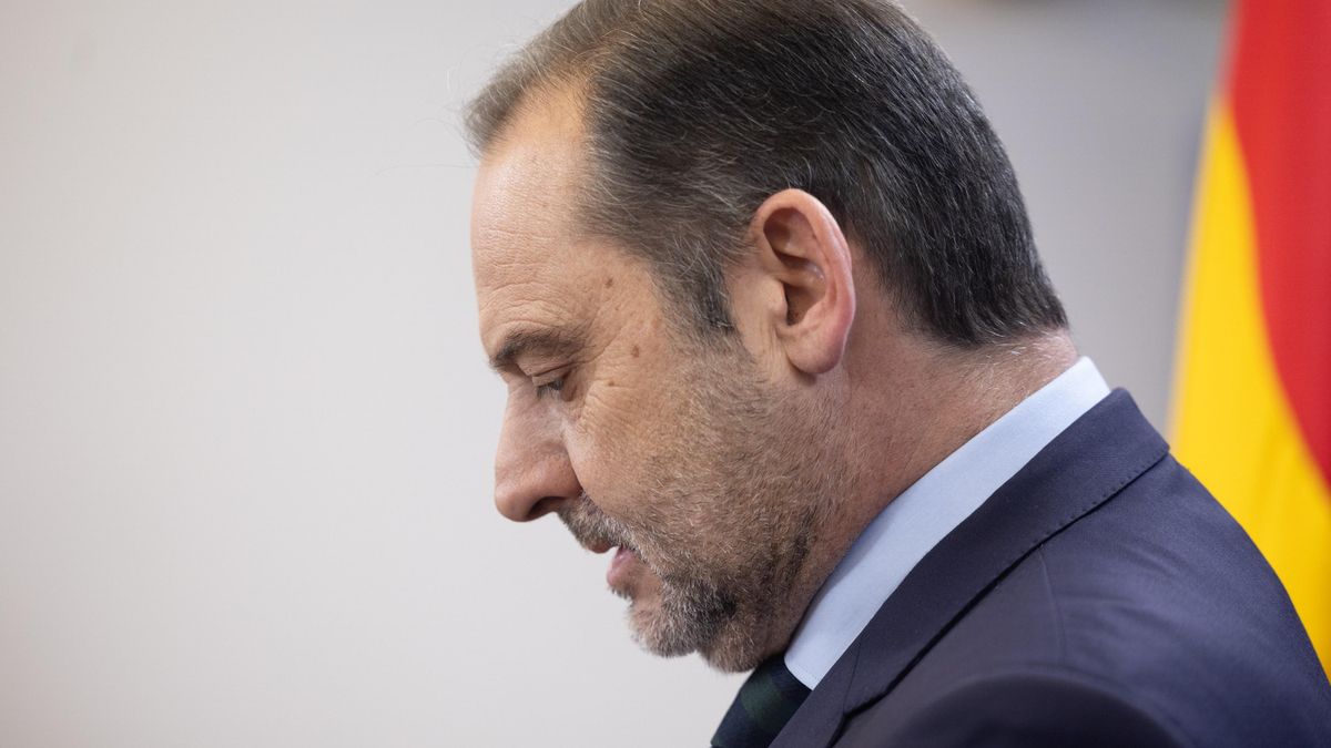 Ábalos tilda la comisión de las mascarillas del Senado de "paripé" y recuerda la investigación judicial en curso V2