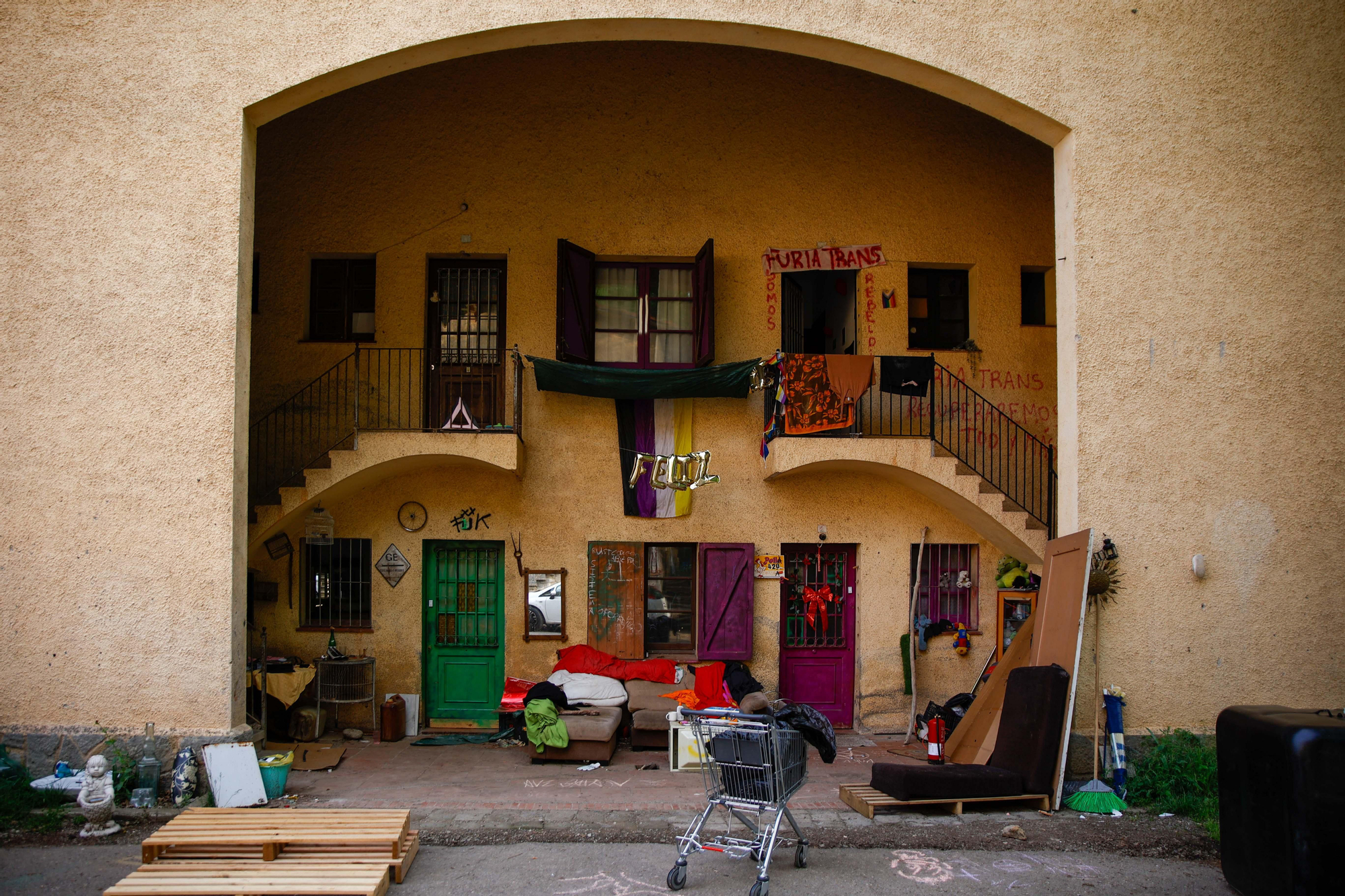 Fachada de Gomorra, una de las casas que conforman la Farga Beiby