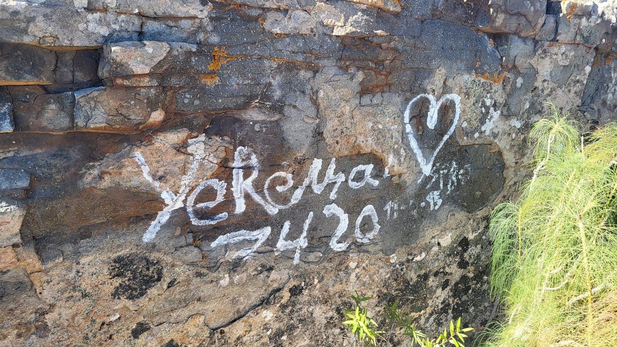 Pintadas en un yacimiento guanche de Arona.