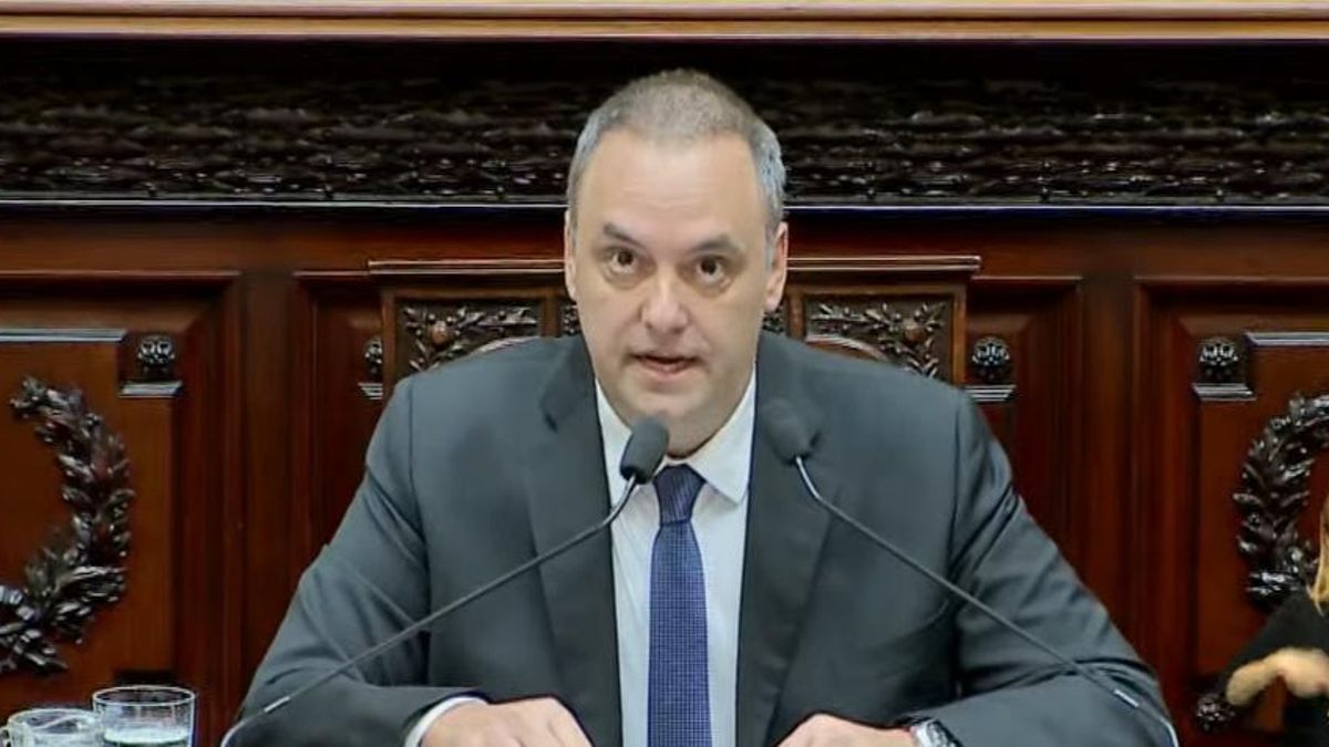 Ordenan levantar el secreto fiscal de Adorni y su esposa ante ARBA y avanzan sobre su entorno