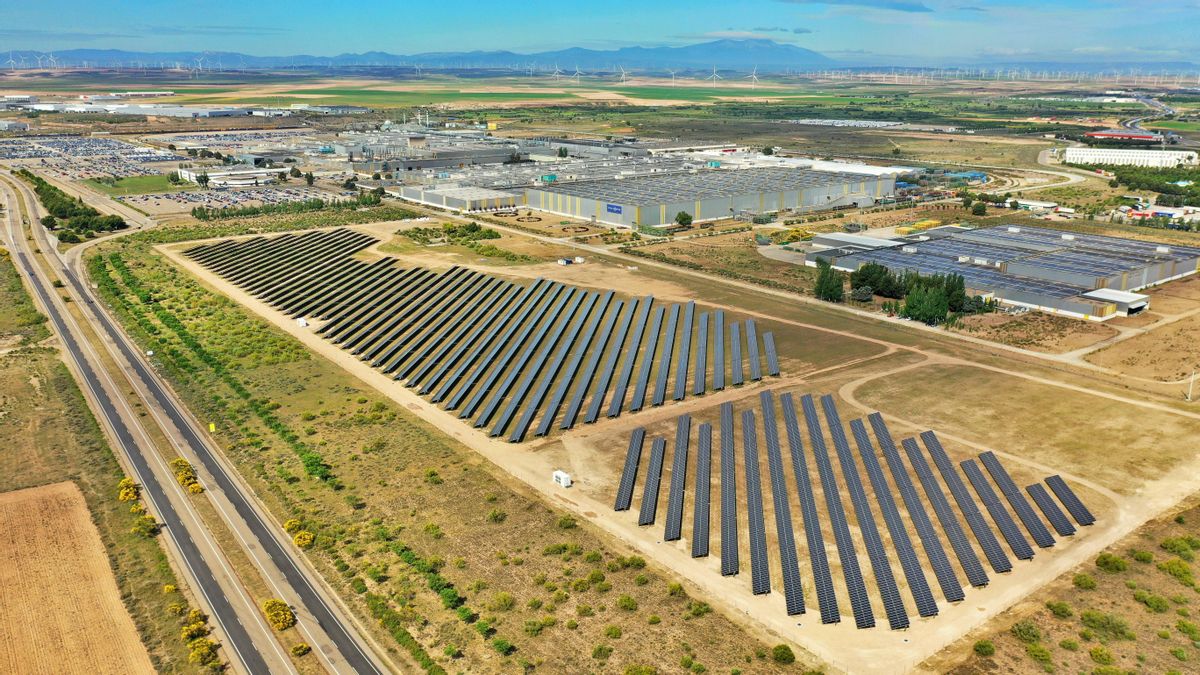 Vista aérea de la planta de Stellantis en la localidad zaragozana de Figueruelas.