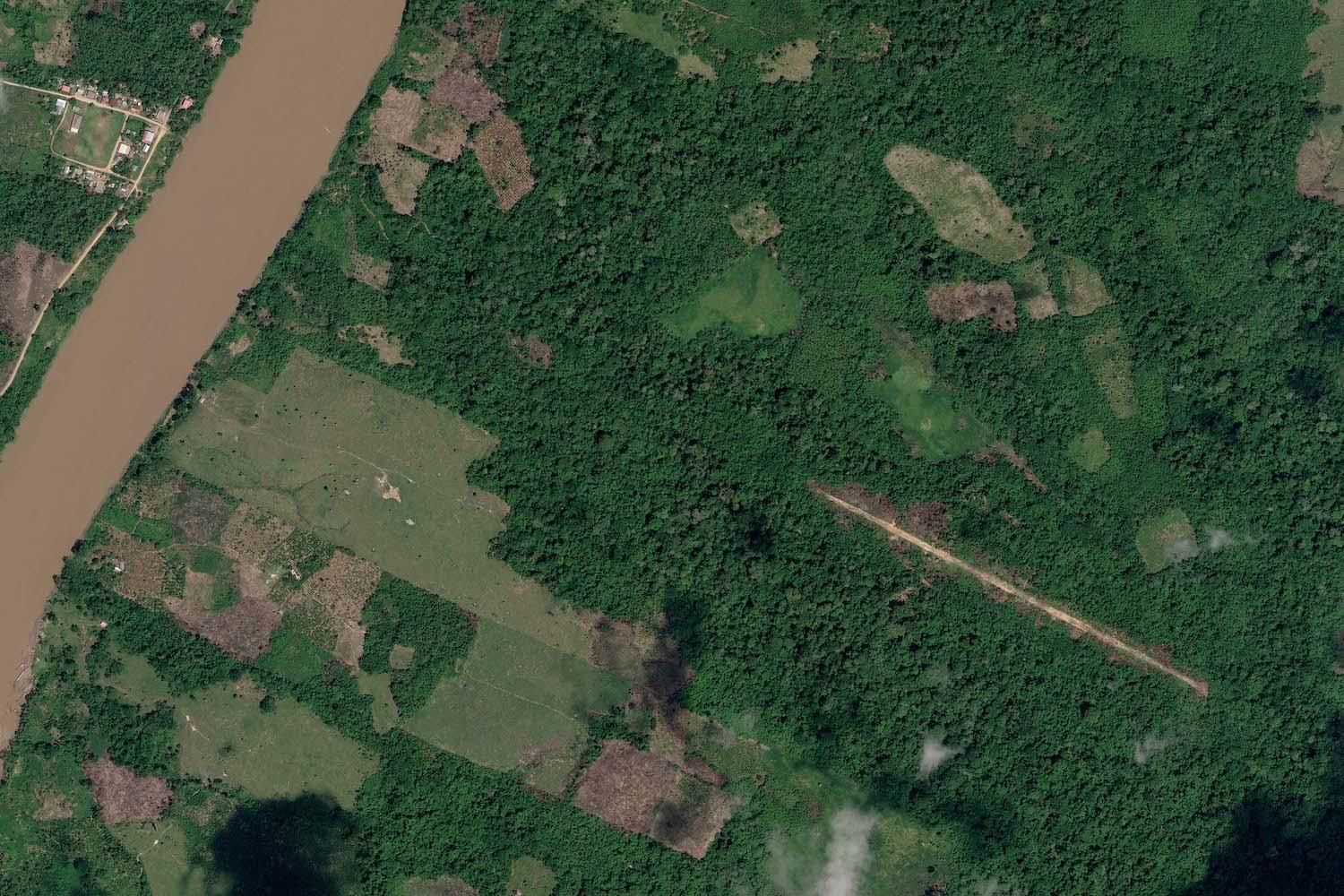 Pista de aterrizaje clandestina detectada en la provincia de Puerto Inca.