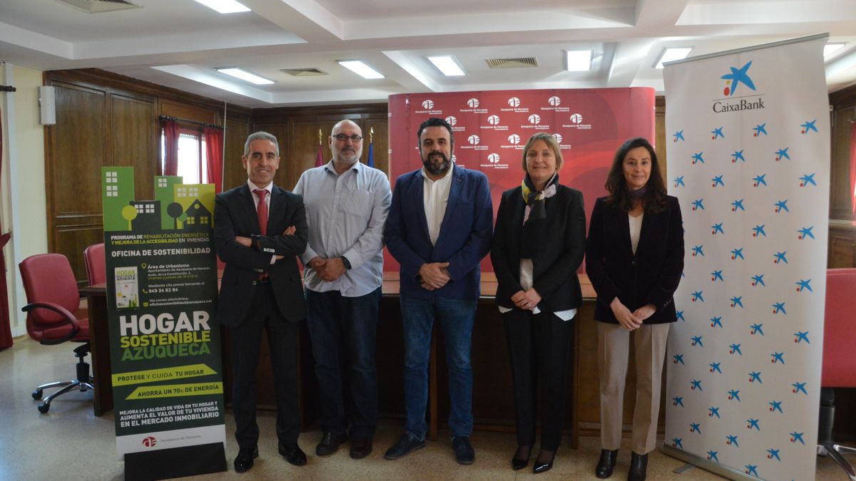 Acuerdo con Caixa Bank FOTO: Ayuntamiento de Azuqueca