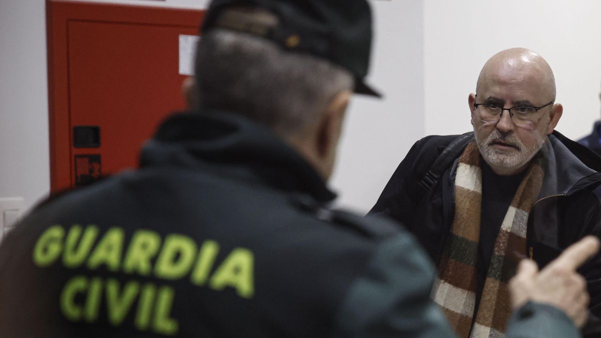 Jorge Suárez, a su llegada al Palacio de Justicia de Catarroja.