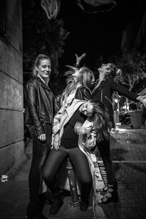 Nueve años de retratos en el bolardo más fotografiado de Madrid