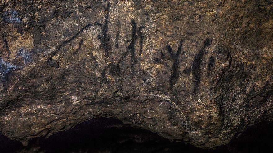 Cueva Tiznada, en La Palma, es la última pintura rupestre catalogada en el Archipiélago. La descubrió, en 2017, la arqueóloga Nuria Álvarez