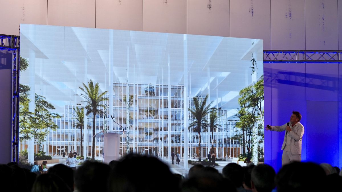 Archivo - El arquitecto, Bjarke Ingels, durante el acto de colocación de primera piedra del Centro Común de Investigación en el pabellón de la Navegación de la Isla de la Cartuja de Sevilla, a 30 de junio de 2025 en Sevilla (Foto de archivo).