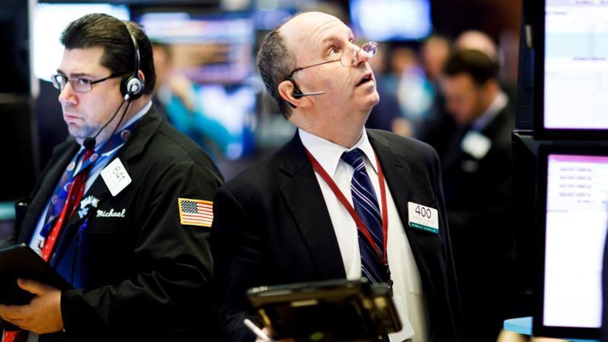 Wall Street abre en verde pese al aviso de la Fed sobre el coronavirus
