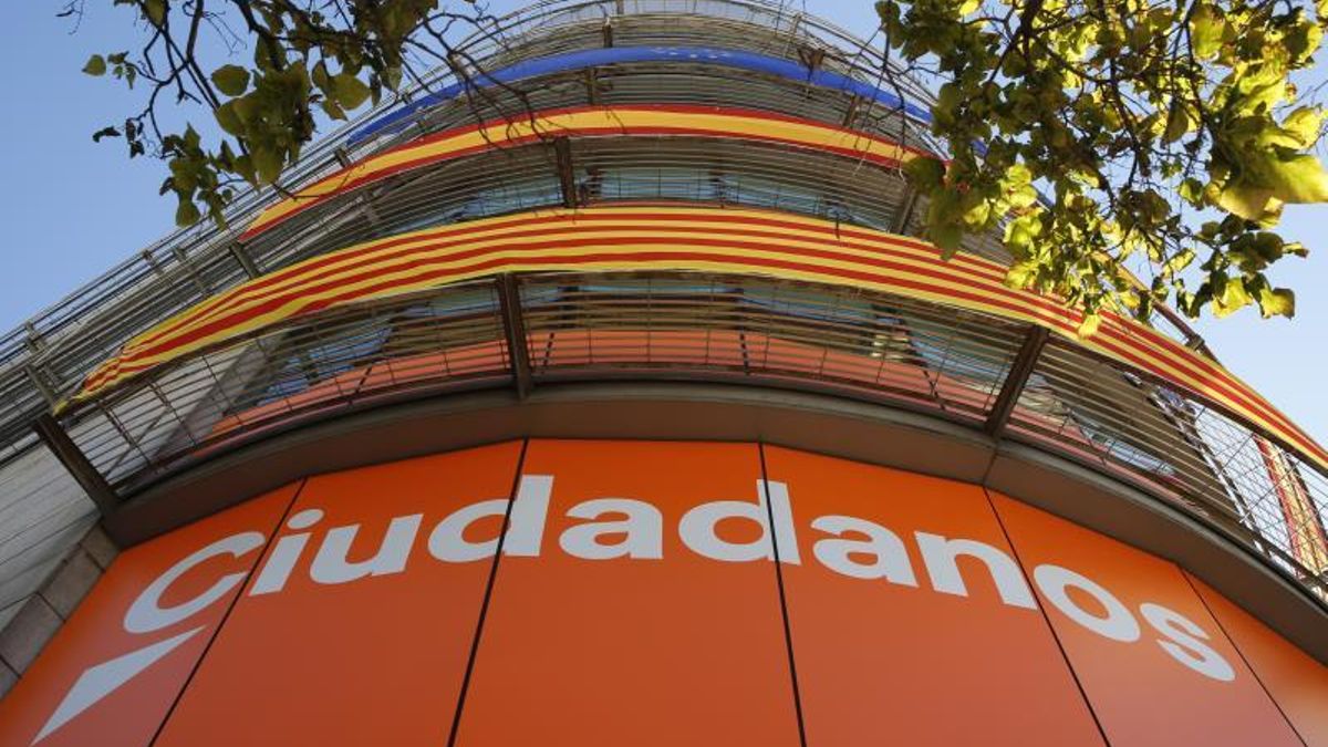Ciudadanos aplaza la votación de sus compromisarios tras un fallo del proveedor del sistema y la indignación de los críticos