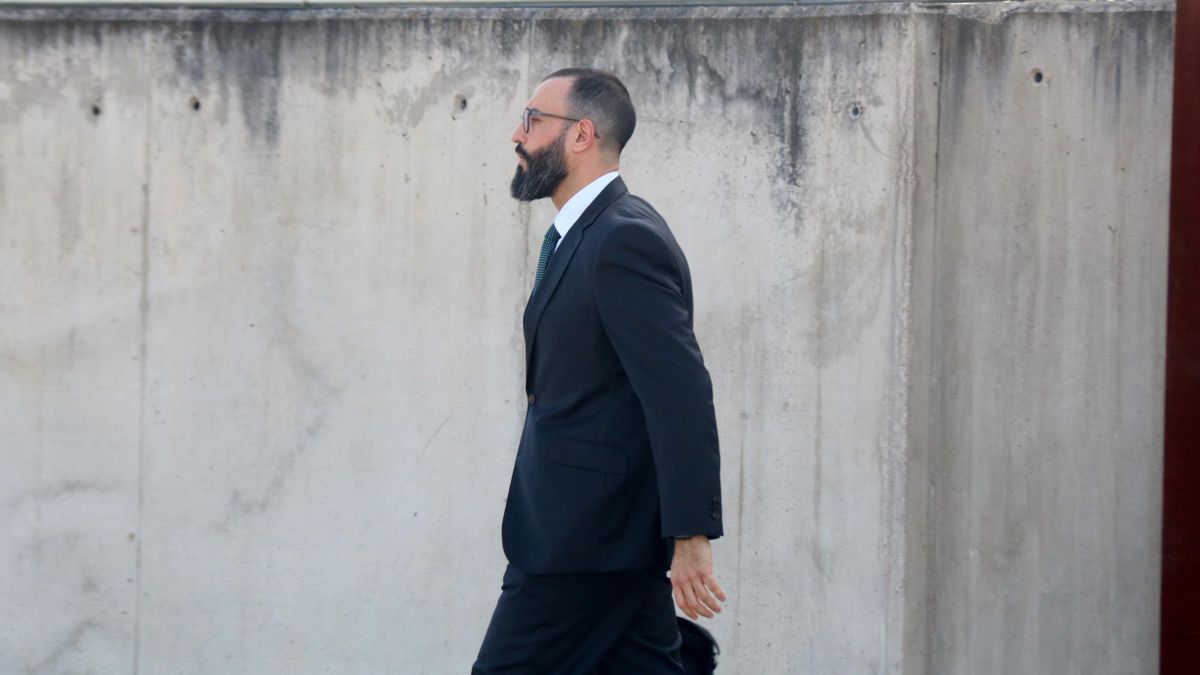El teniente coronel Daniel Baena, a su llegada a la Audiencia Nacional este lunes.