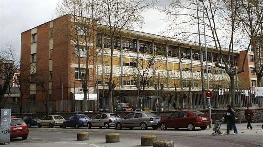 3 de febrero: Un colegio denuncia que Salud no actuó a tiempo en un brote