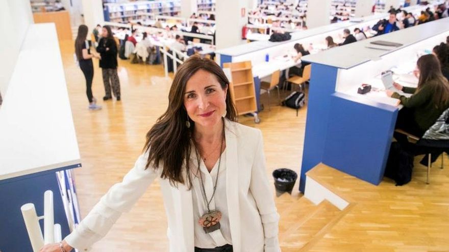 Alejandra Cortés, quien ha sido elegida recientemente como la mejor docente universitaria de España por su trayectoria profesional, y eso que una profesora llegó a decirle que no llegaría a nada en la vida, considera que el techo de cristal se palpa en rectorados y decanatos.