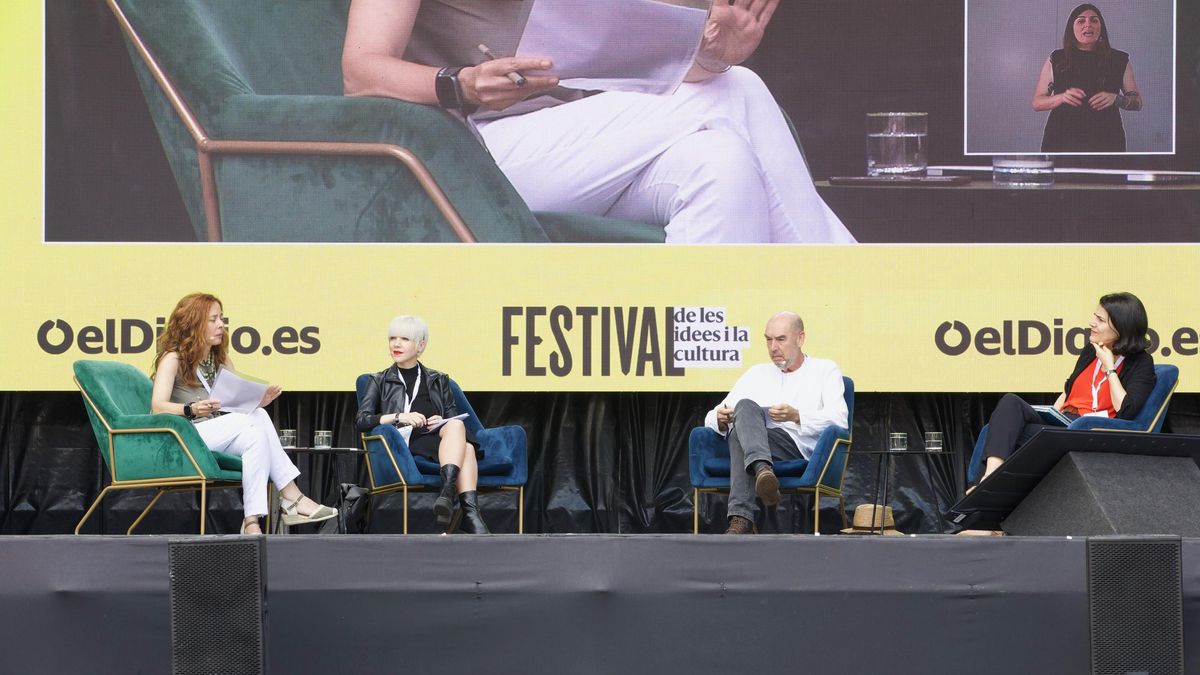 Neus Tomàs moderó la mesa de 'El rincón de pensar' con Remedios Zafra, Santiago Alba Rico y Judit Carrera