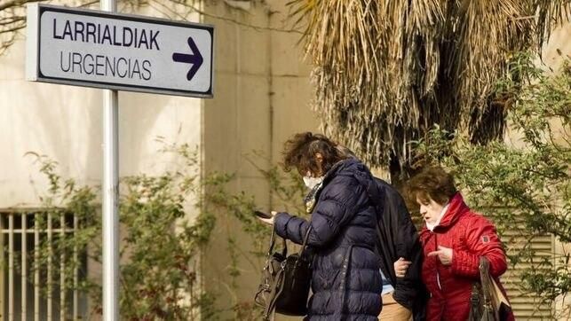 1 de marzo: Primeras mascarillas en Txagorritxu