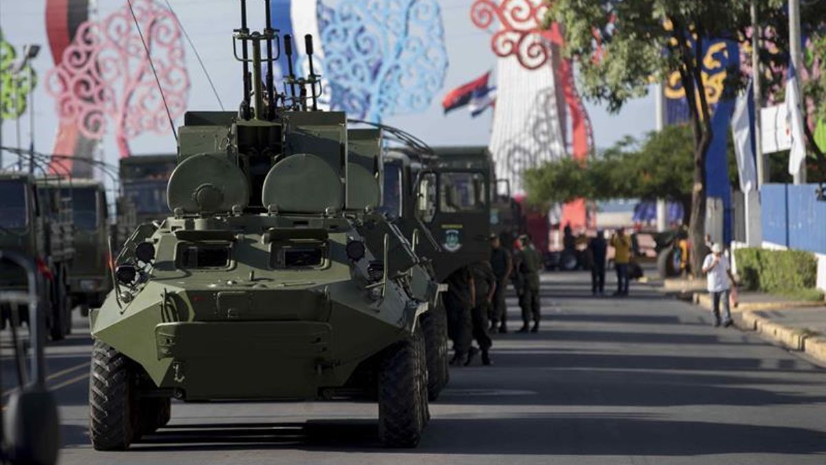 Soldados de Rusia, Venezuela y México participan en un desfile del Ejército de Nicaragua