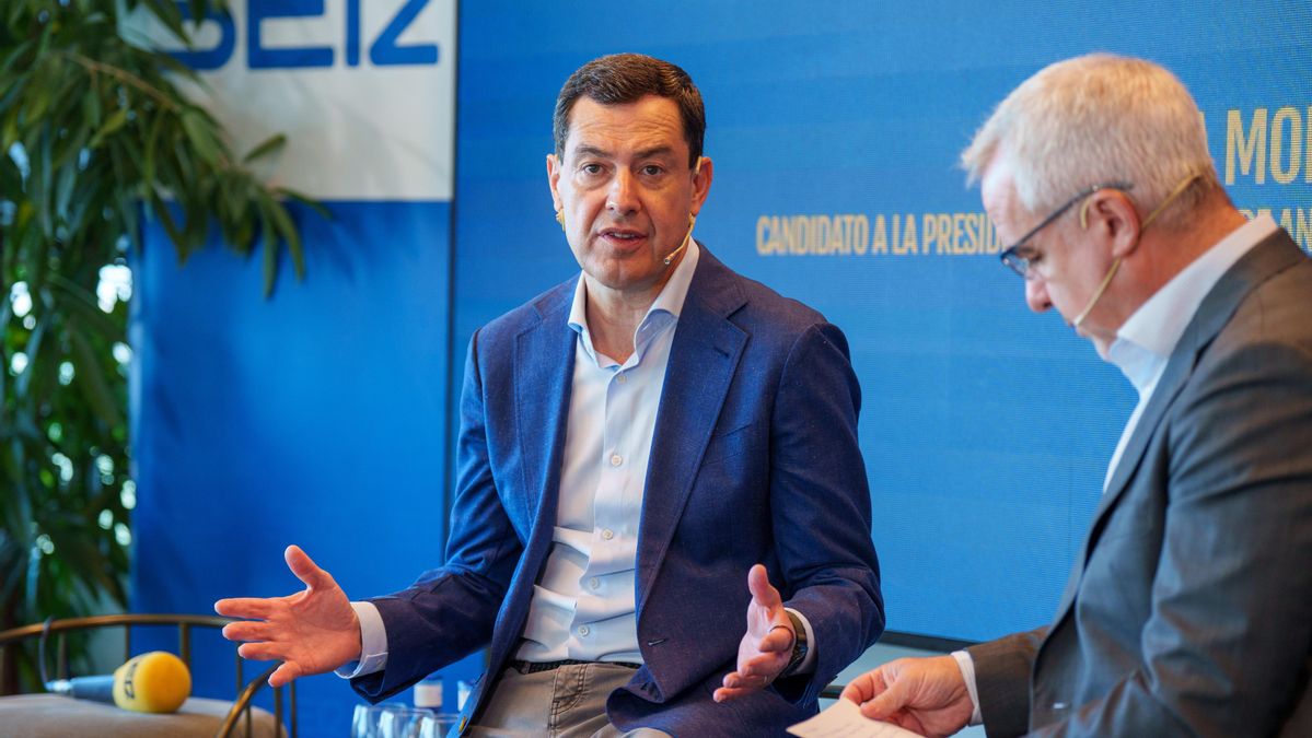 El presidente andaluz, Juan Manuel Moreno, en un encuentro con la Cadena Ser, este martes en Sevilla.