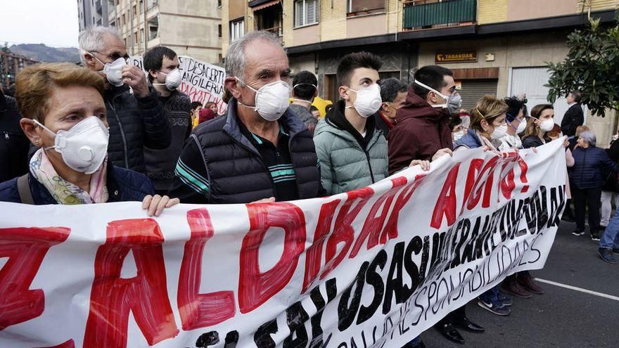 15 de febrero: Los vecinos de Zaldibar se echan a la calle