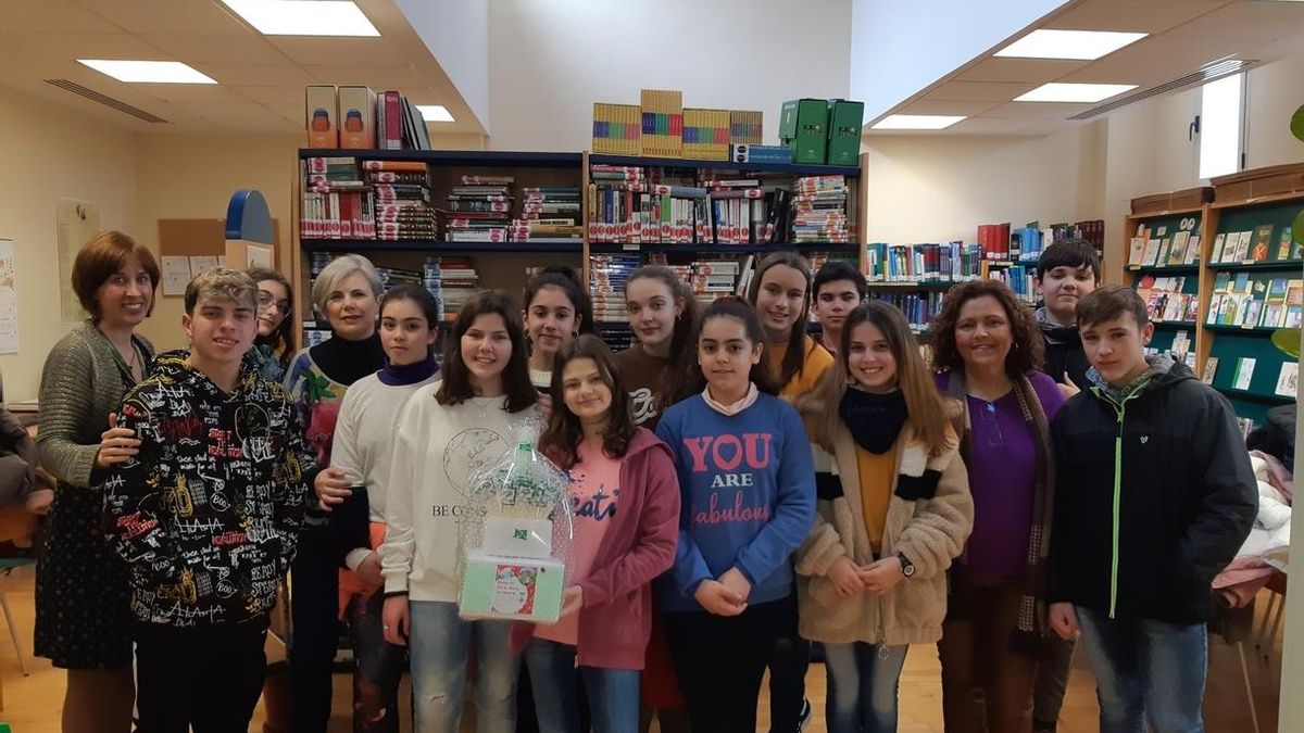 Un total de 250 libros se suman a la colección los hospitales de la Agencia Sanitaria Alto Guadalquivir