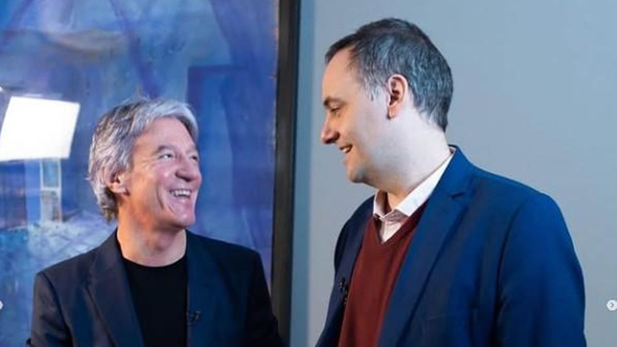 Marcelo Grandio y Manuel Adorni, en uno de los programas que compartieron en el ciclo Gritalo, en 2023