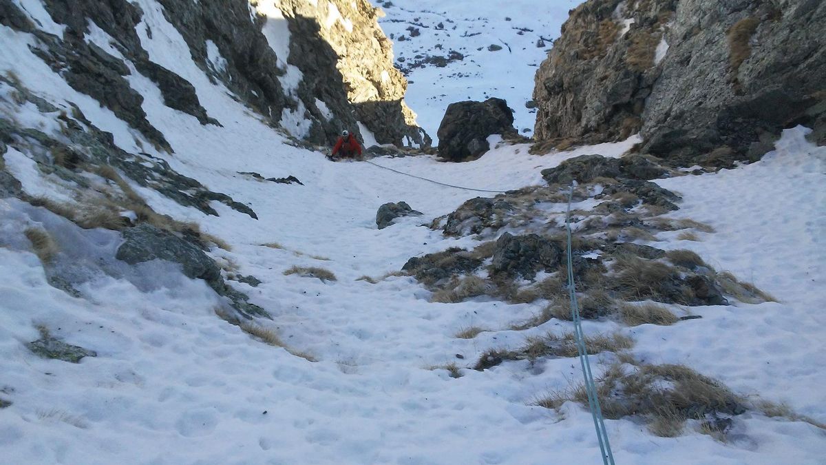 Corredor NE y Cara Norte del Anayet (500m/D, máx 75ºM)