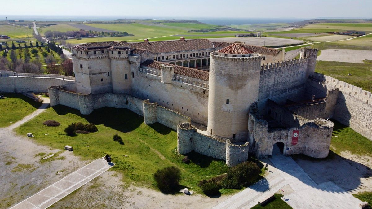 Castillo de los Duques de Alburquerque.