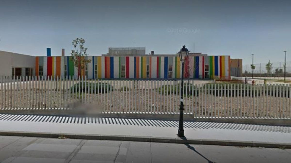Padres en pie de guerra por el cierre de un colegio en Guadalajara: "Nos sentimos traicionados"