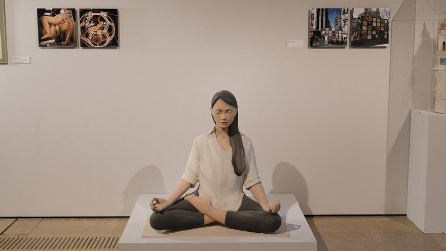 Maqueta de la falla municipal 2020, 'La meditadora', del artista Escif.