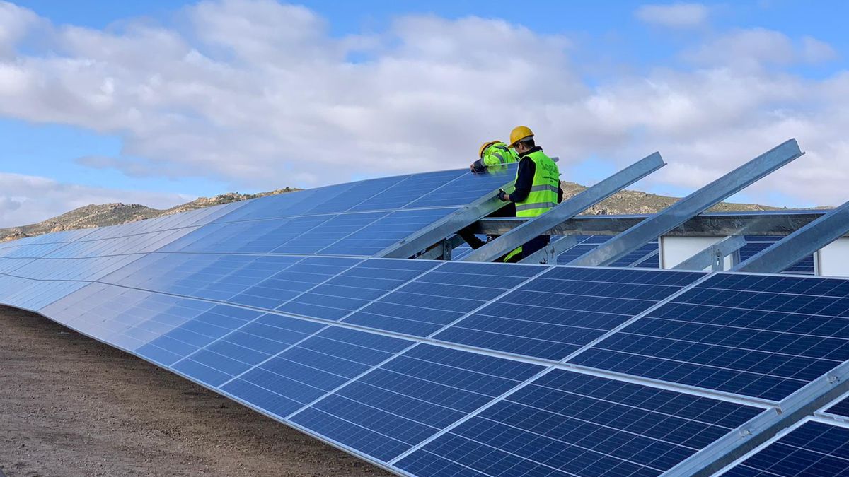 A mediados de enero se terminó la planta solar fotovoltaica de Yecla (Murcia).