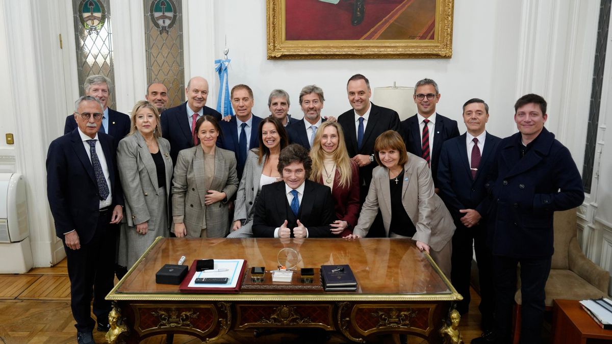 Milei ratifica a Adorni, pero el escándalo no deja de contaminar la agenda política y económica del Gobierno