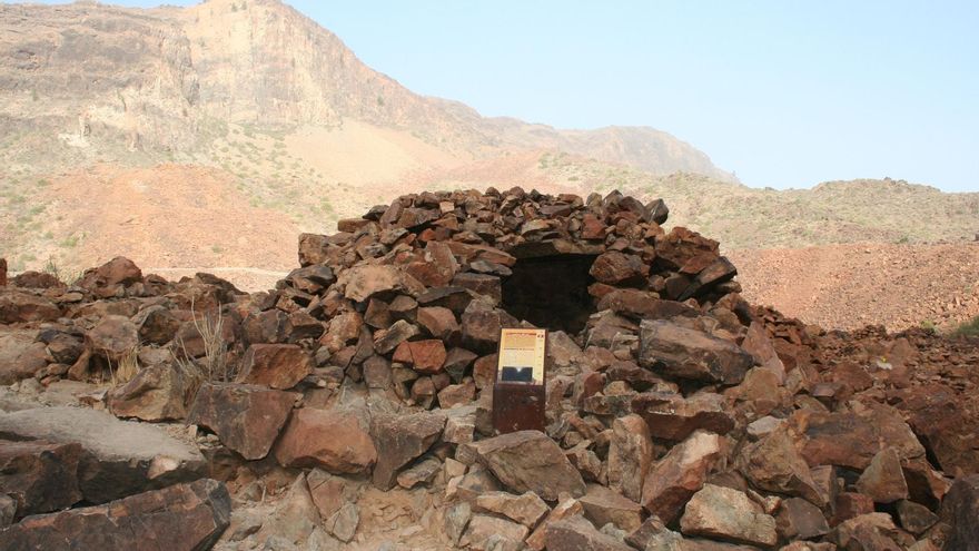 Túmulo del Rey, en Arteara (Gran Canaria); un cementerio que se usó durante 300 años, entre los siglos VIII y XI