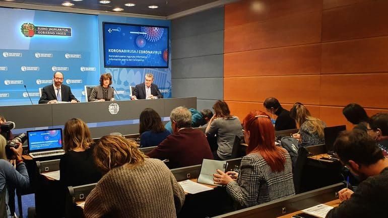 25 de febrero: No viajar a Italia (ni a China) y que vuelvan los universitarios