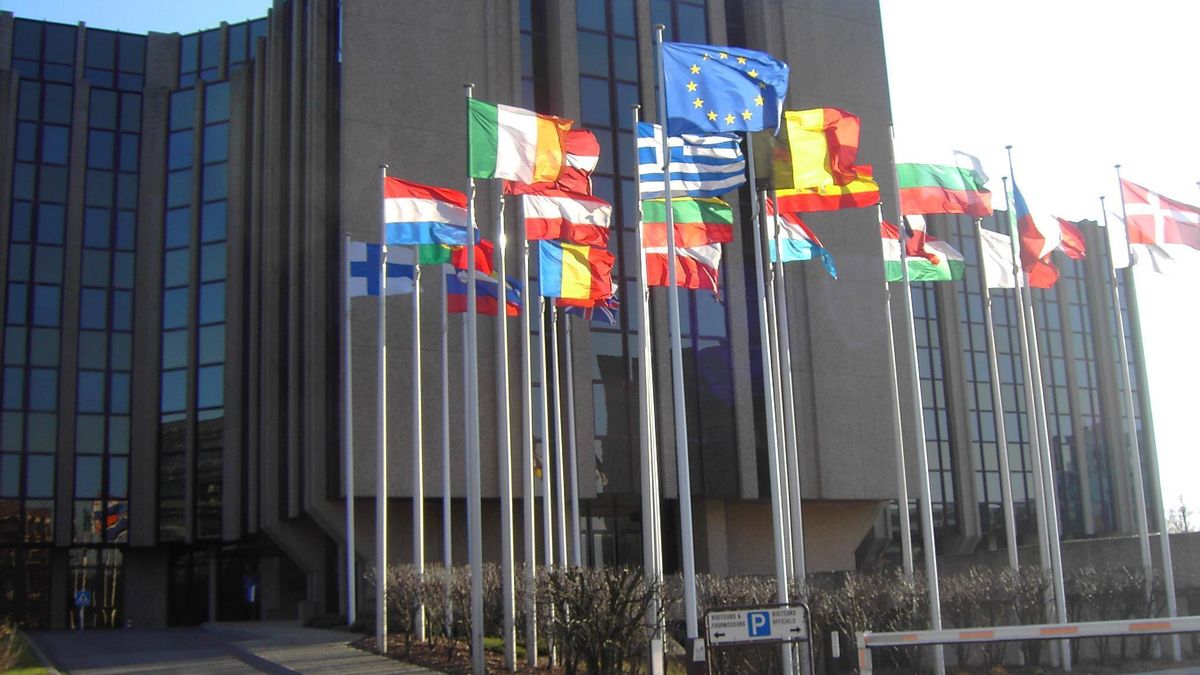 Europa reconoce el abuso de España sobre sus interinos