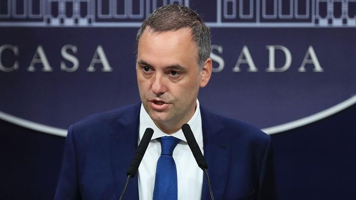 Manuel Adorni brindará una conferencia el próximo lunes.