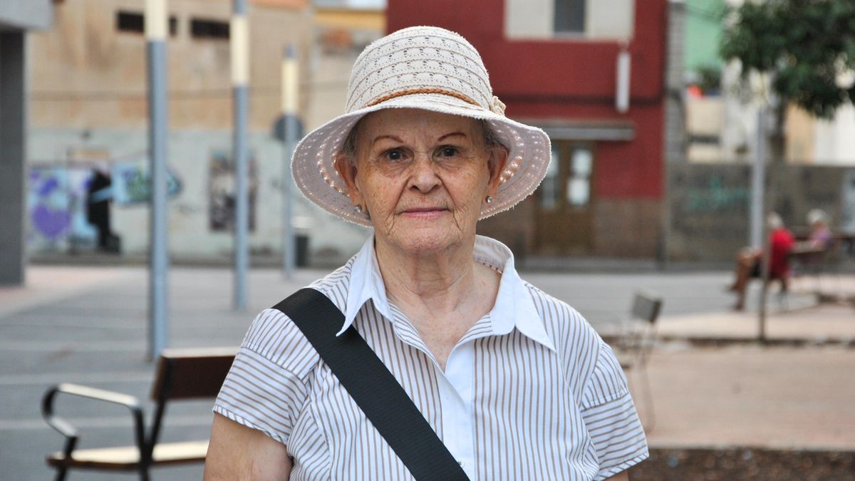 Magdalena, vecina de Guanarteme en el edificio conocido como 'El Mojón', una de las obras mastodónticas criticadas por los residentes del barrio