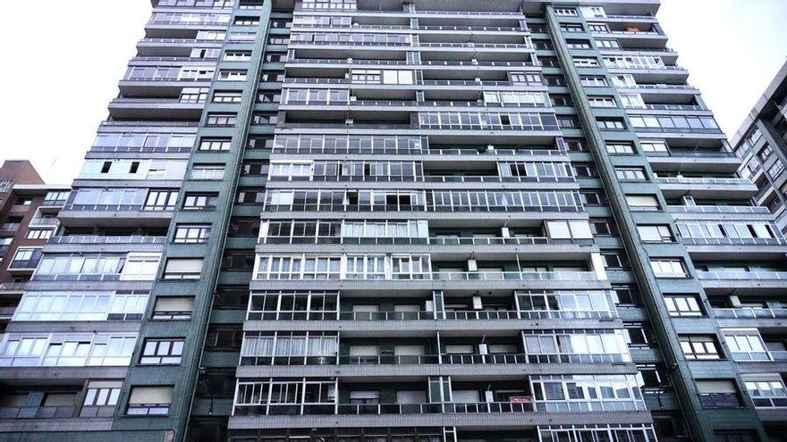 10 de febrero: Controlado el gran brote de un edificio de Santutxu
