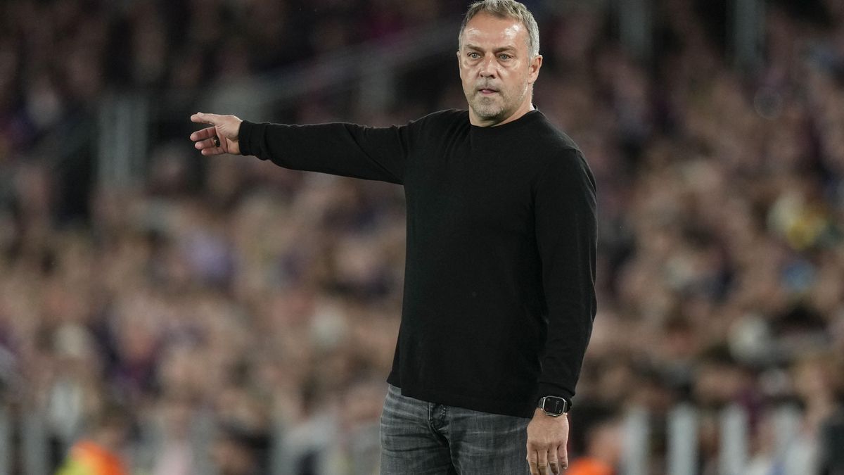 El entrenador del FC Barcelona Hans-Dieter Flick durante el Clásico